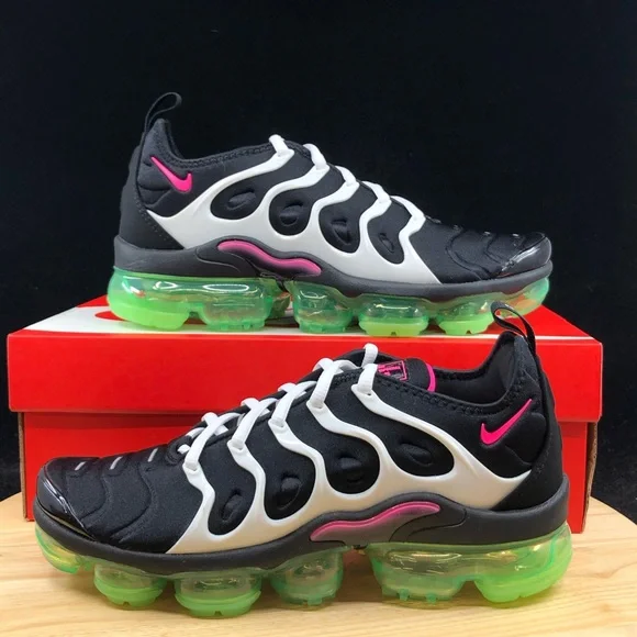 NEW Nike Air Vapormax Plus -Black Green Hyper Pink - DM8121-001 Men’s US Size 7 - Picture 1 of 9